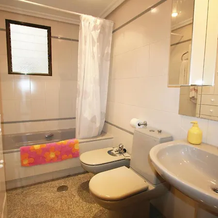 דירה Cozy In With Kitchen