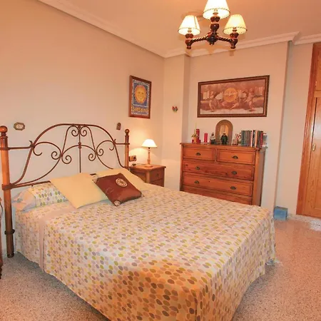 דירה Cozy In With Kitchen